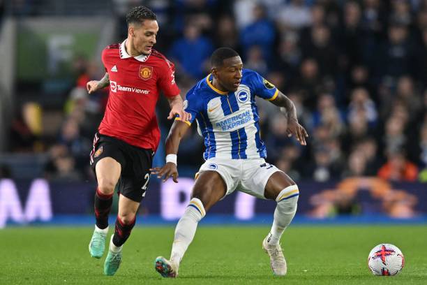 中国足球的 中国足球的