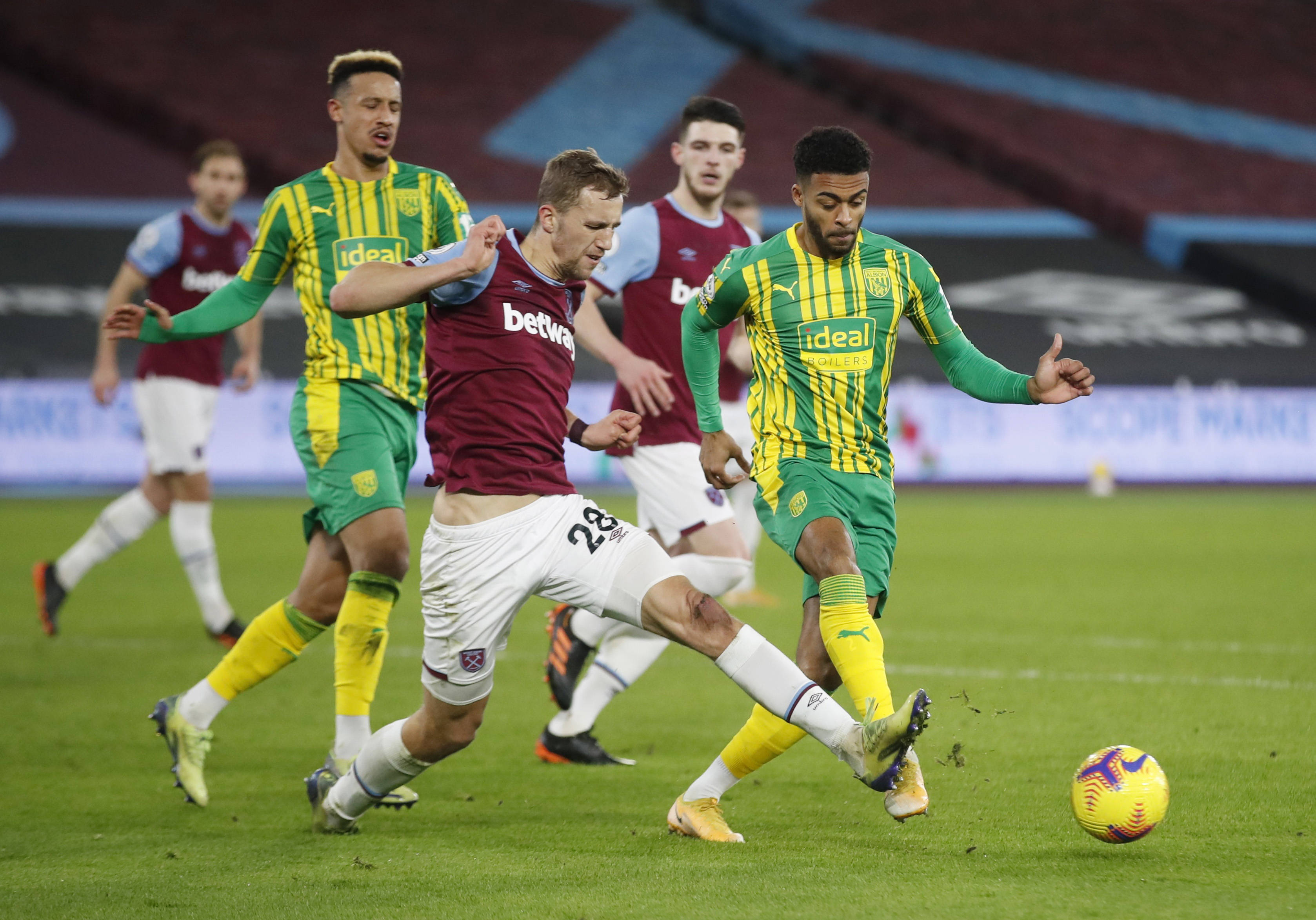 中历史性击 中历史性击